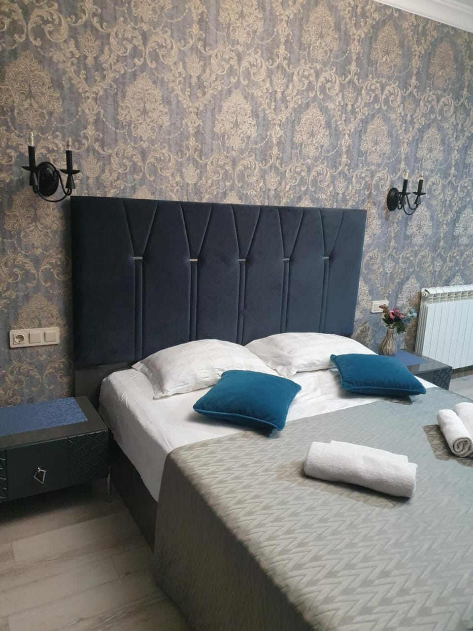 Piazza Batumi Guesthouse Apartment in Batumi
