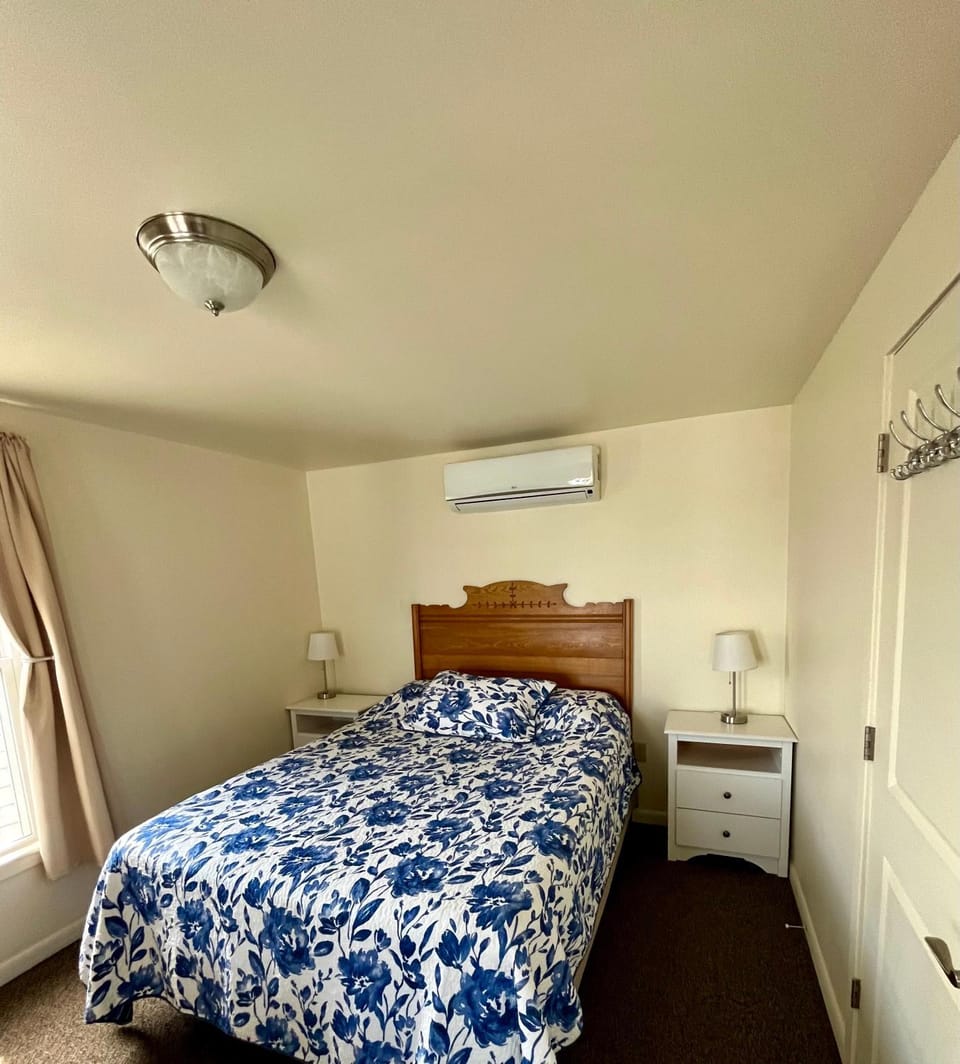 The Attleboro House Bed and Breakfast in Oak Bluffs