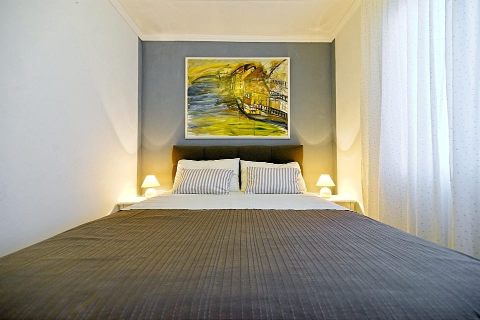Bed, Bedroom