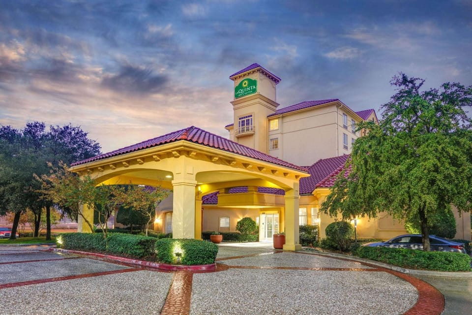 Property building, On site, Time of day, Sunset