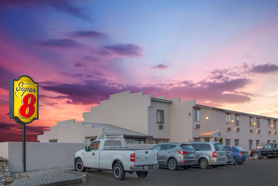Property building, On site, Time of day, Sunset