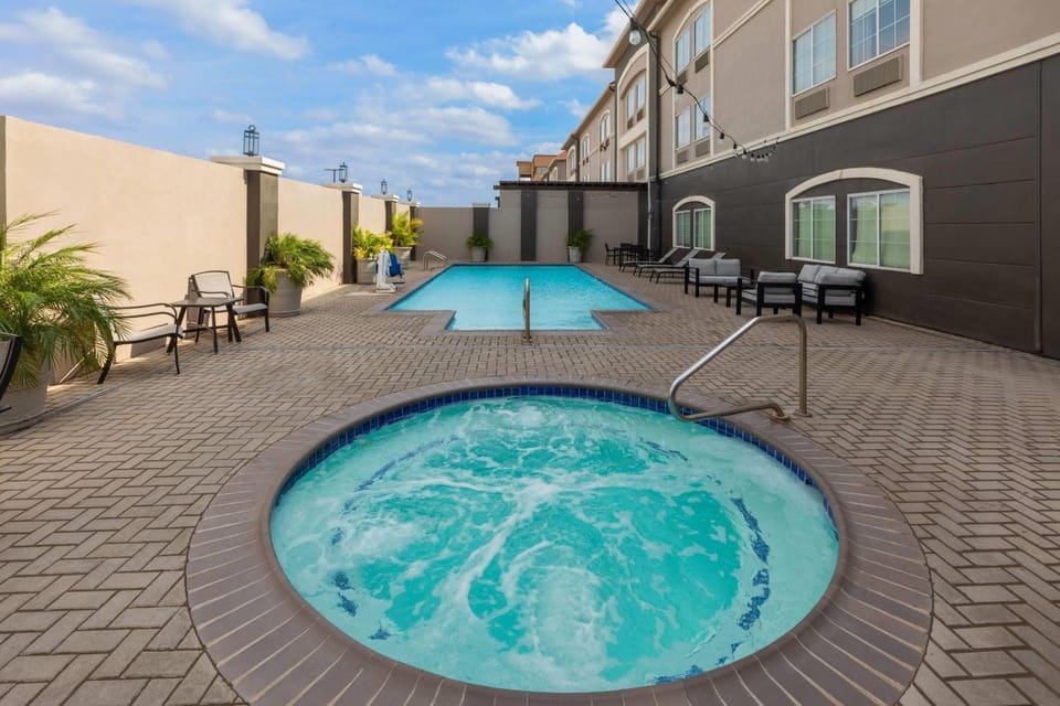Hot Tub