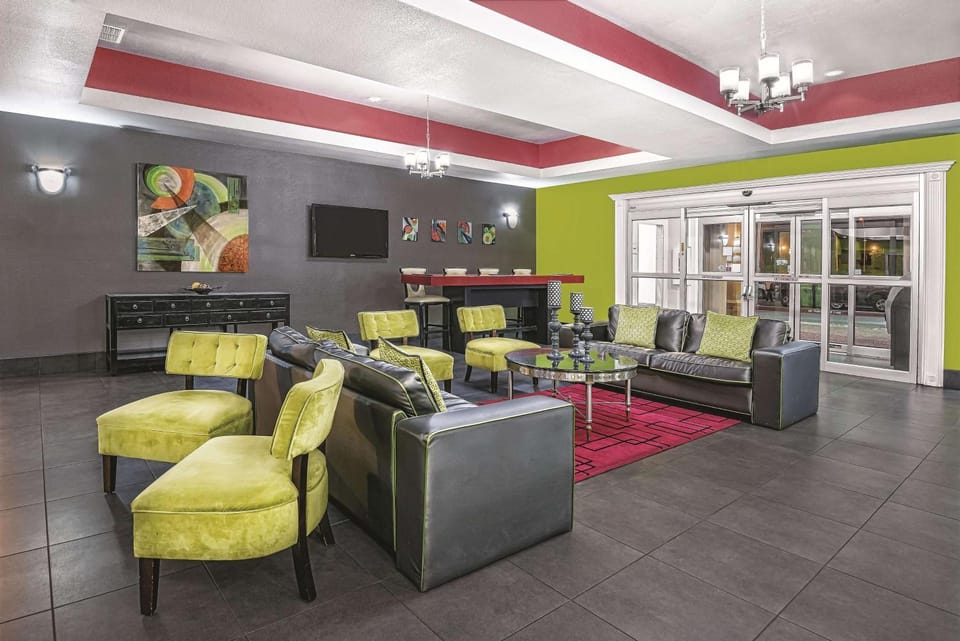 Lobby or reception, On site