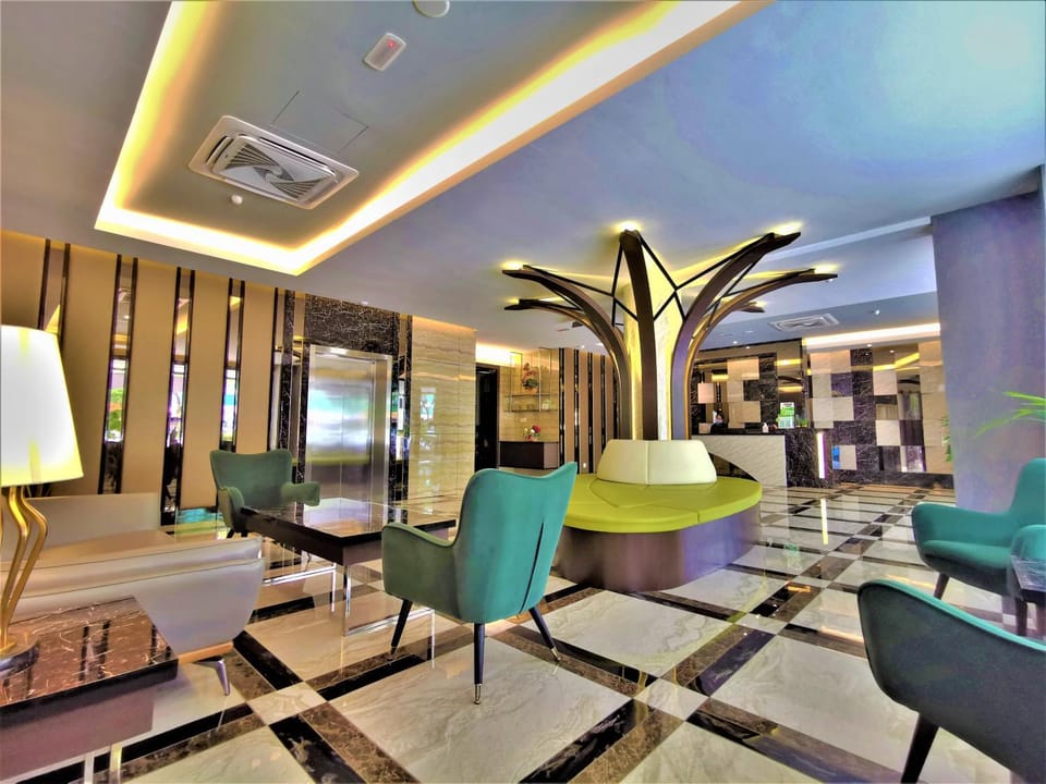 Place of worship, Lobby or reception, Lounge or bar, Banquet/Function facilities, Meeting/conference room
