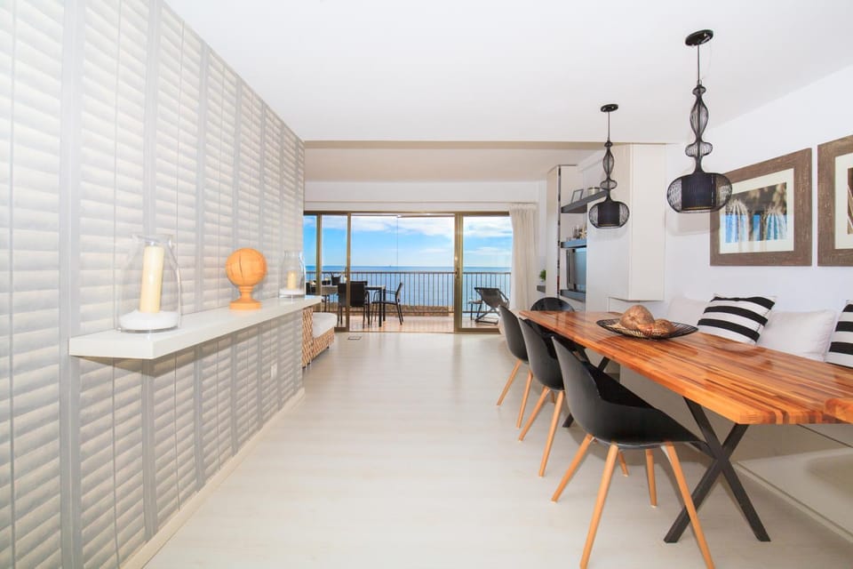 Dining area, On site