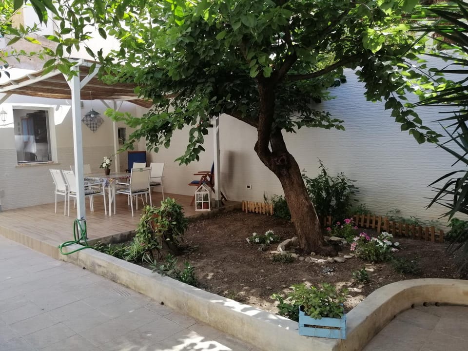 Garden, Garden
