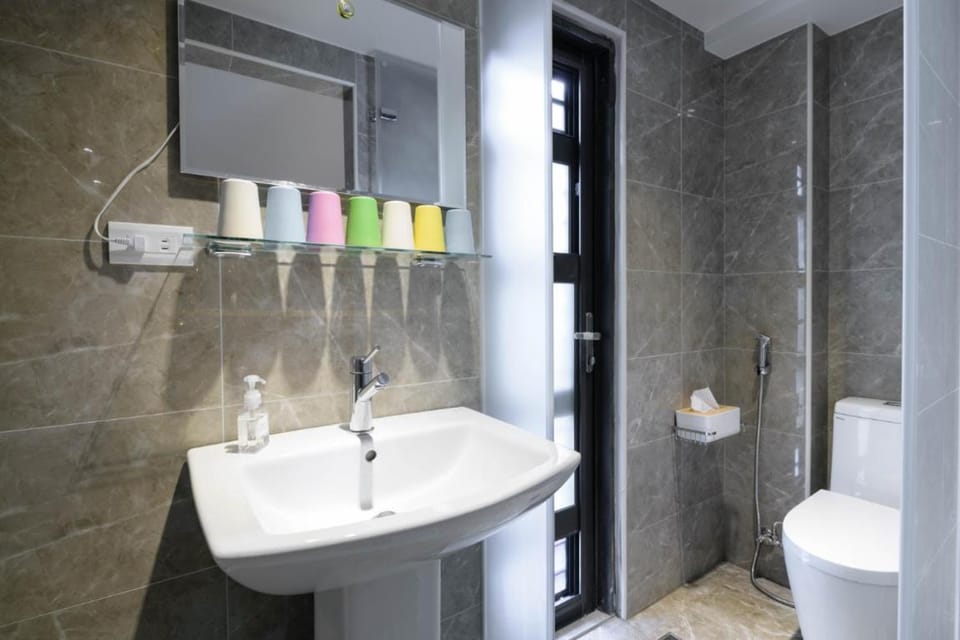 Shower, Toilet, Bathroom