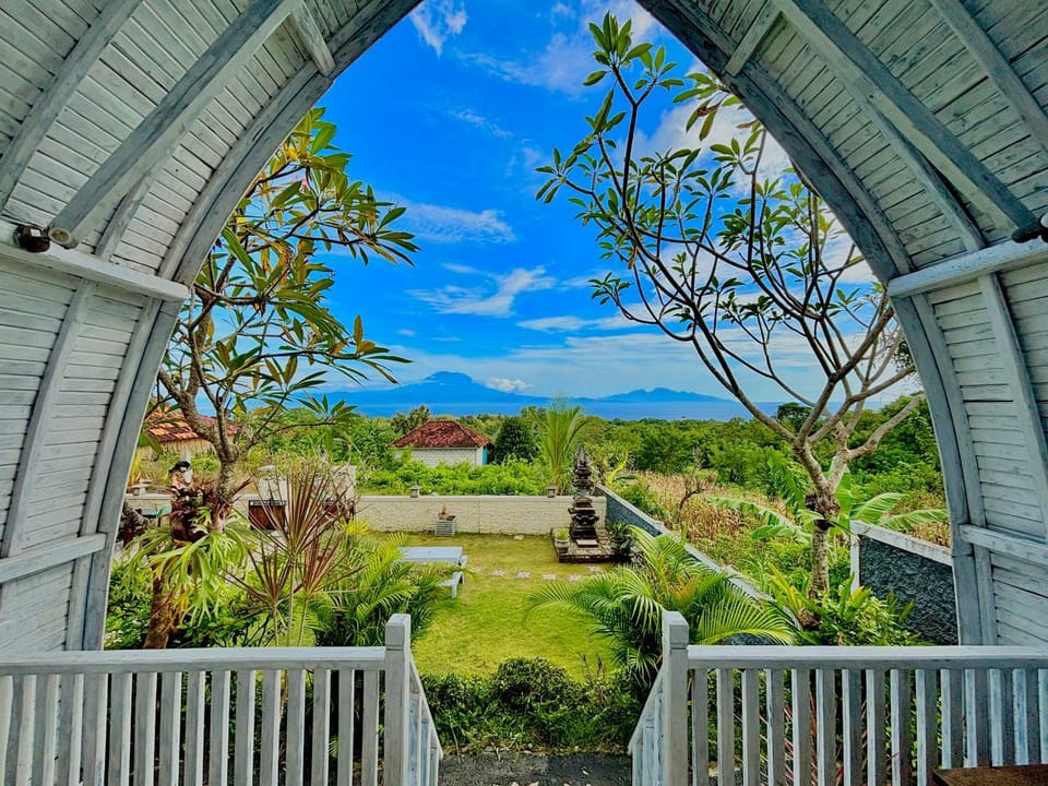 Natural landscape, Garden view, Mountain view, Sea view