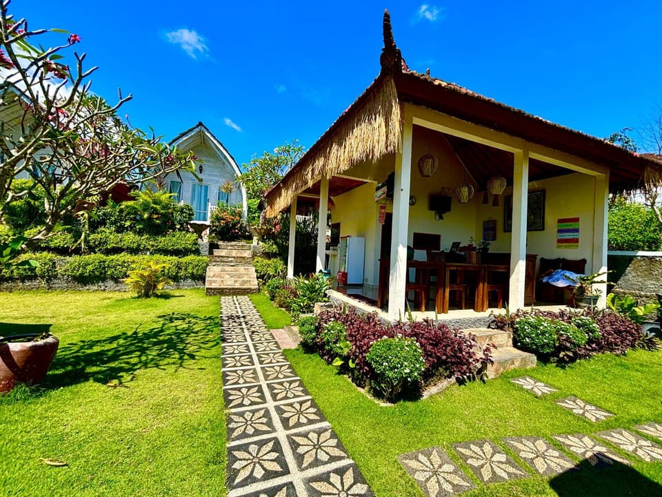 Restaurant/places to eat, Garden view