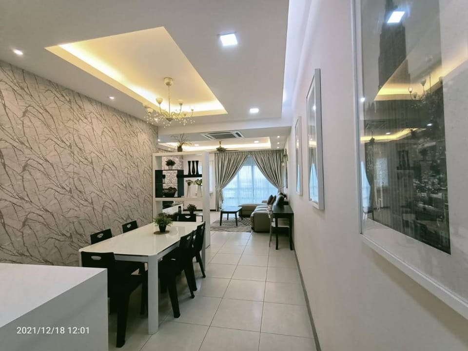 Sekinchan Paddy via Seaview Home 高楼 看海 稻田 民宿 Apartment in Selangor, Malaysia