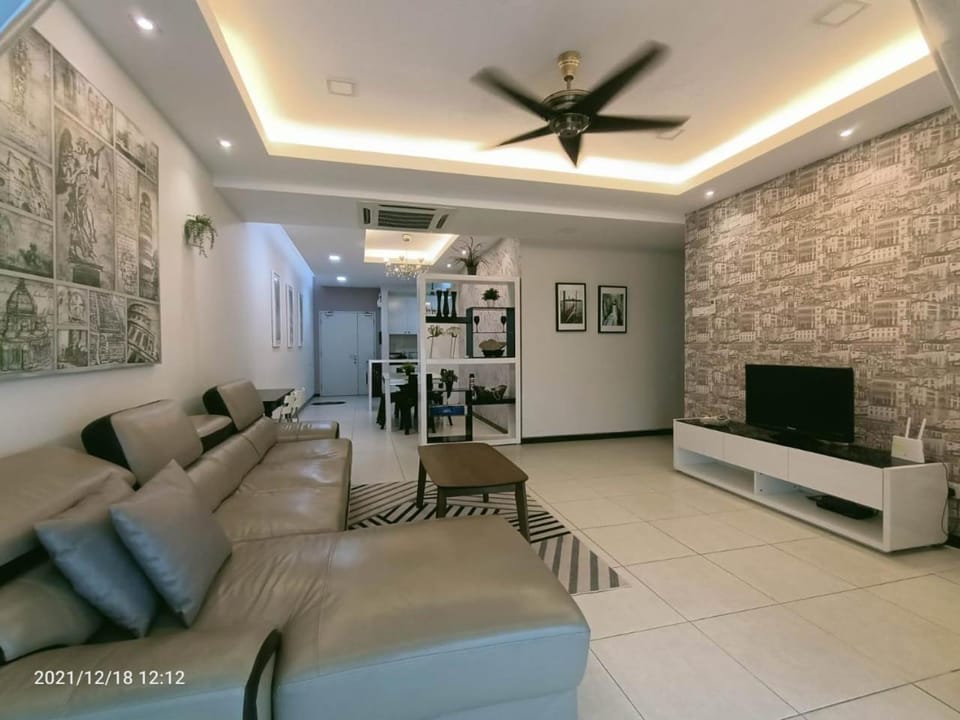 Sekinchan Paddy via Seaview Home 高楼 看海 稻田 民宿 Apartment in Selangor, Malaysia