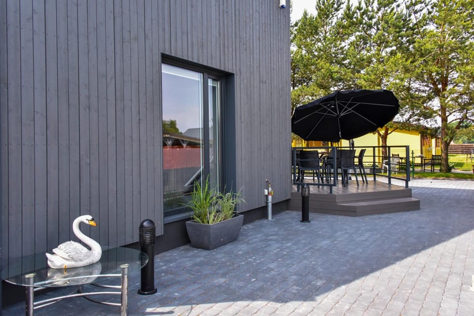 Patio, Facade/entrance, Balcony/Terrace