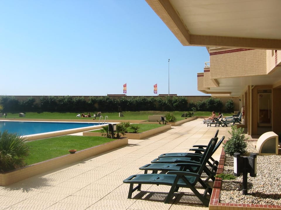 Patio, Garden, Swimming pool