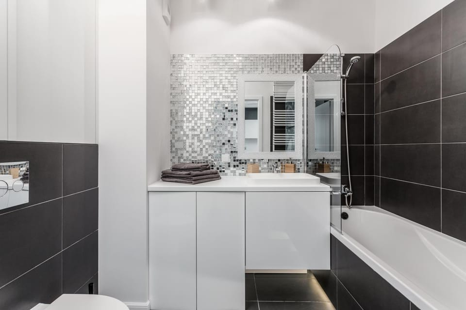 Bathroom, Kitchen or kitchenette