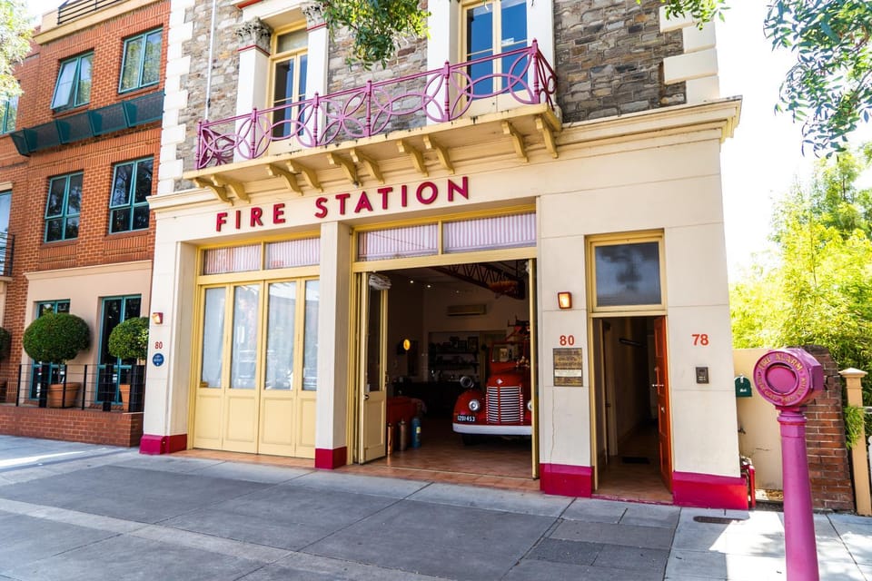 Property building, Facade/entrance, Street view