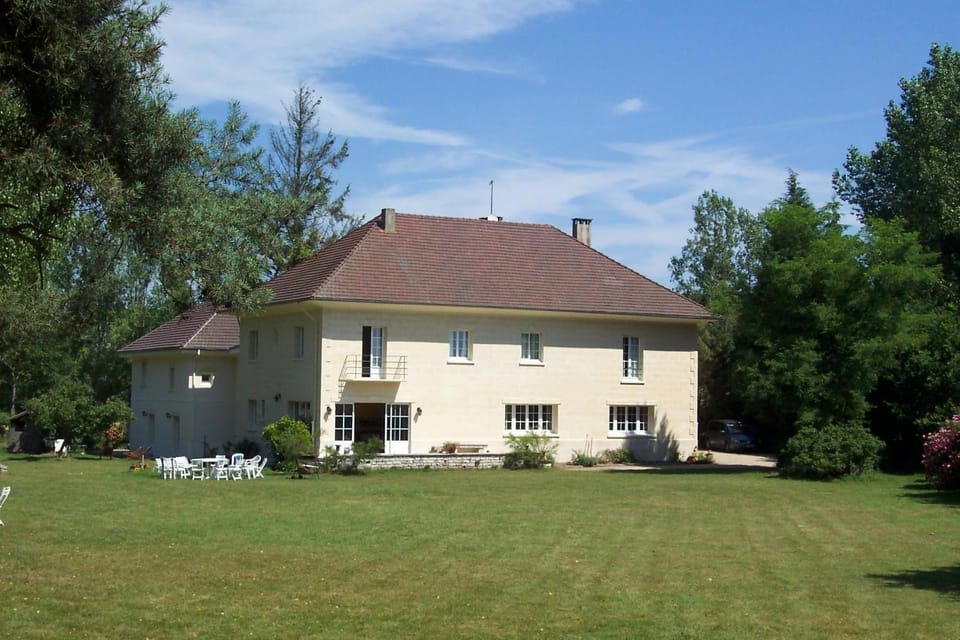 Property building, Garden view