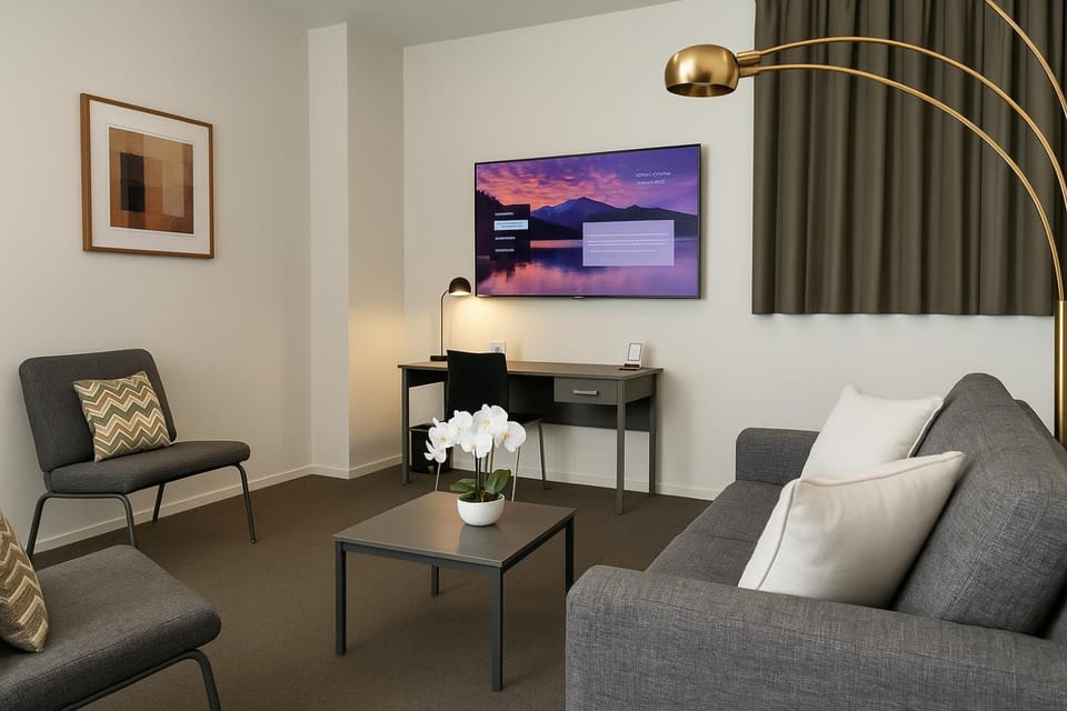 TV and multimedia, Living room, Seating area