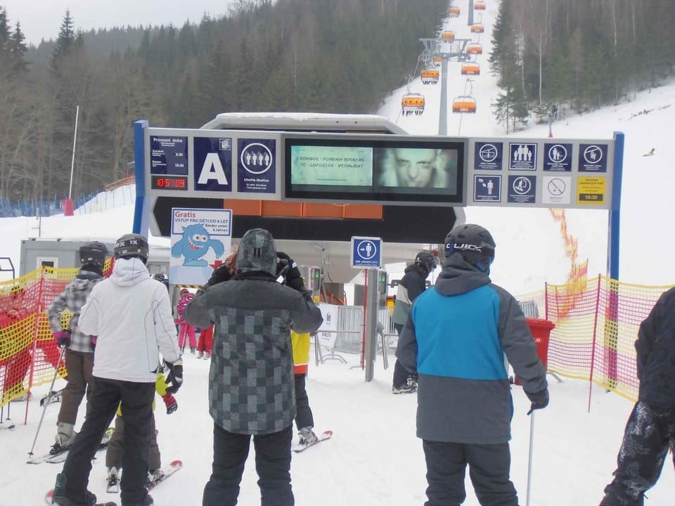 Winter, Skiing