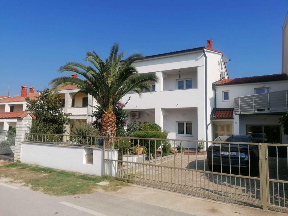 Property building, Summer
