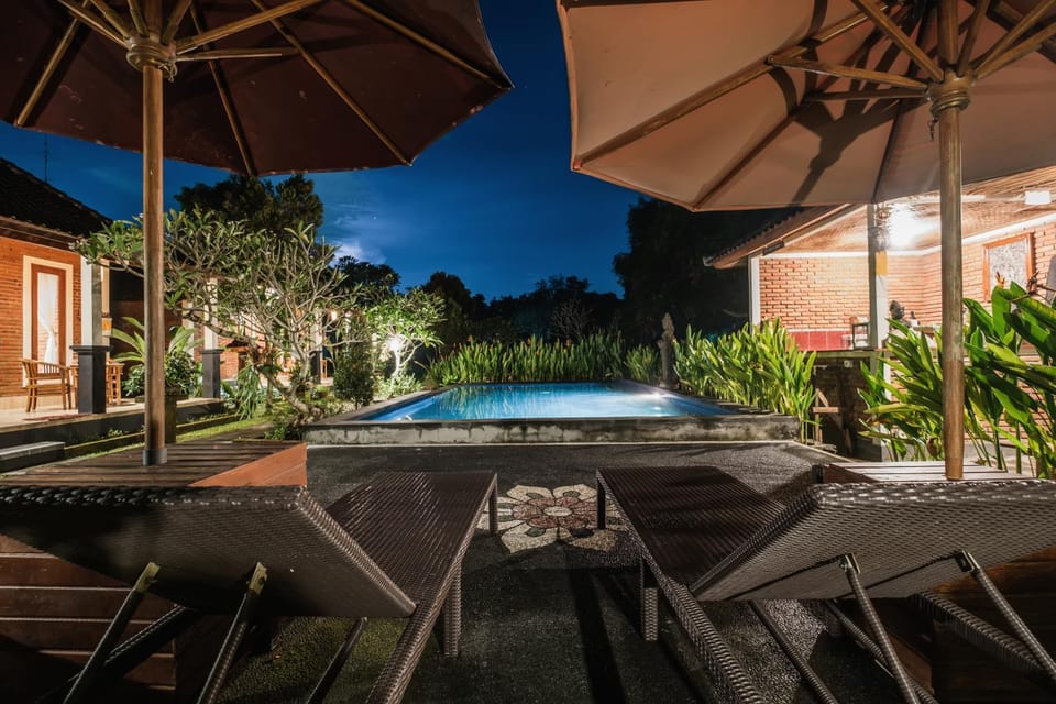 Property building, Swimming pool