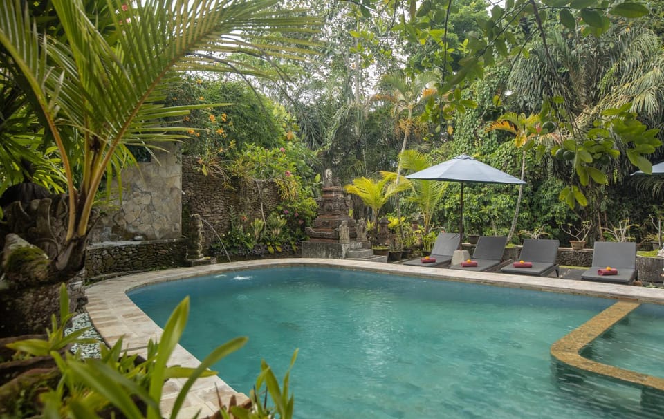Pool view, Swimming pool, Swimming pool