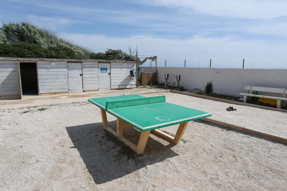 Table tennis