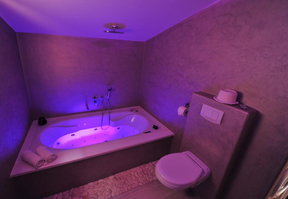 Hot Tub, Bathroom, Bath