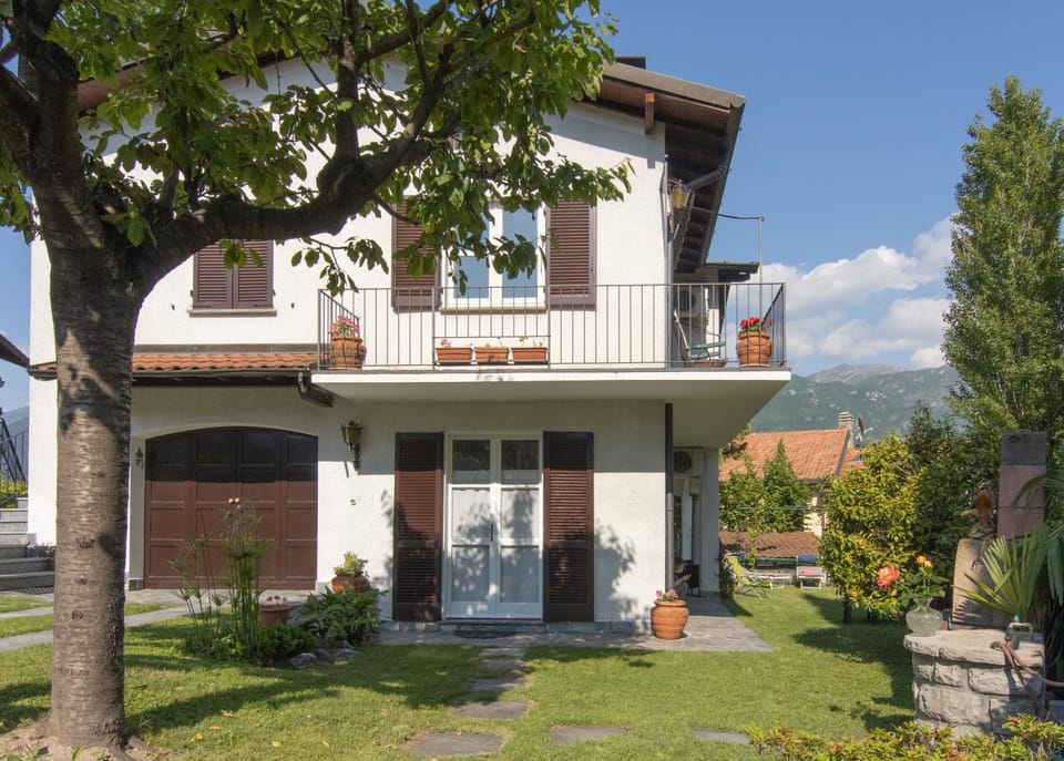 Property building, Garden
