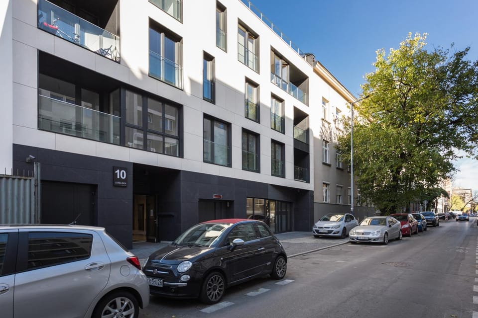 Property building, Facade/entrance, Neighbourhood
