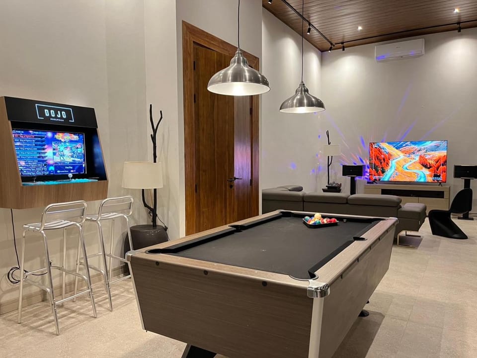 Billiard, TV and multimedia