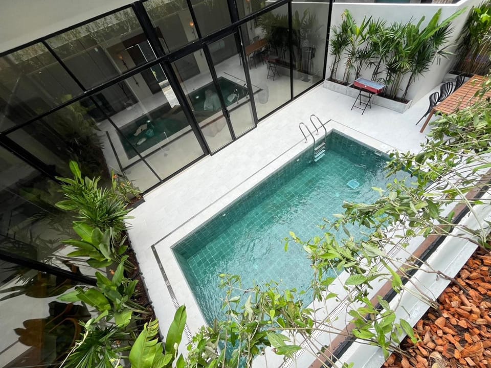 Pool view, Swimming pool