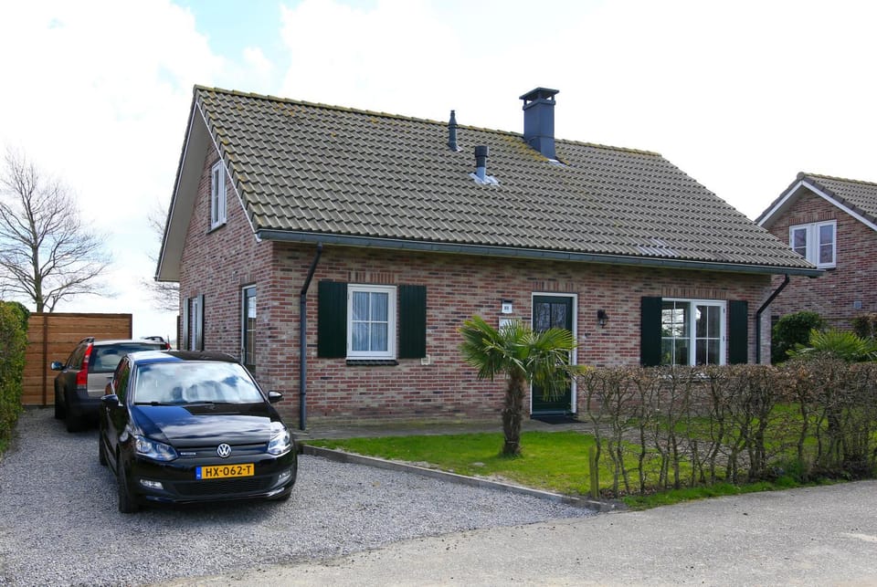 Property building, Street view, Parking