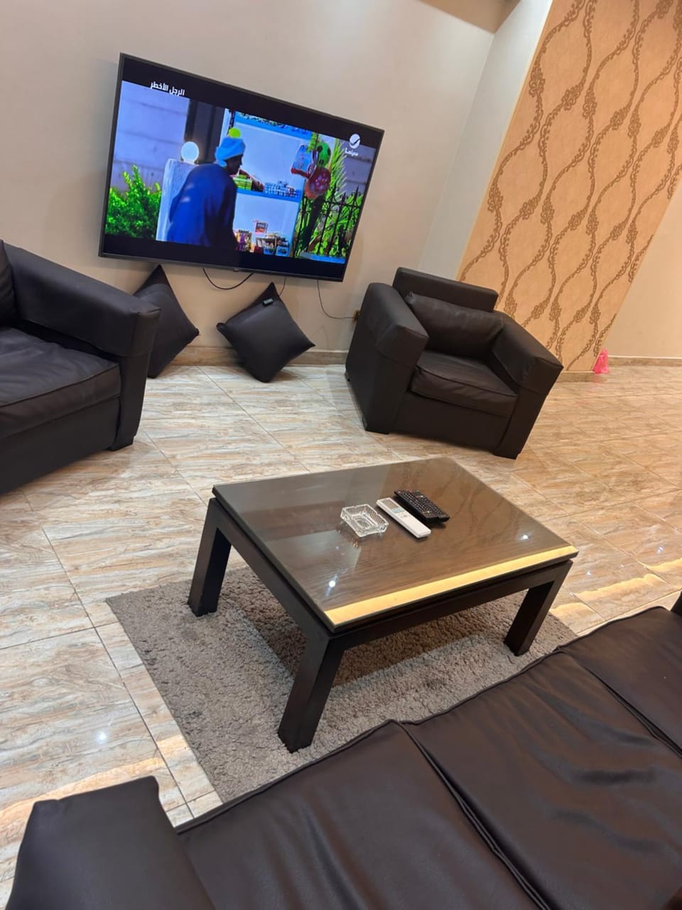 TV and multimedia, Seating area