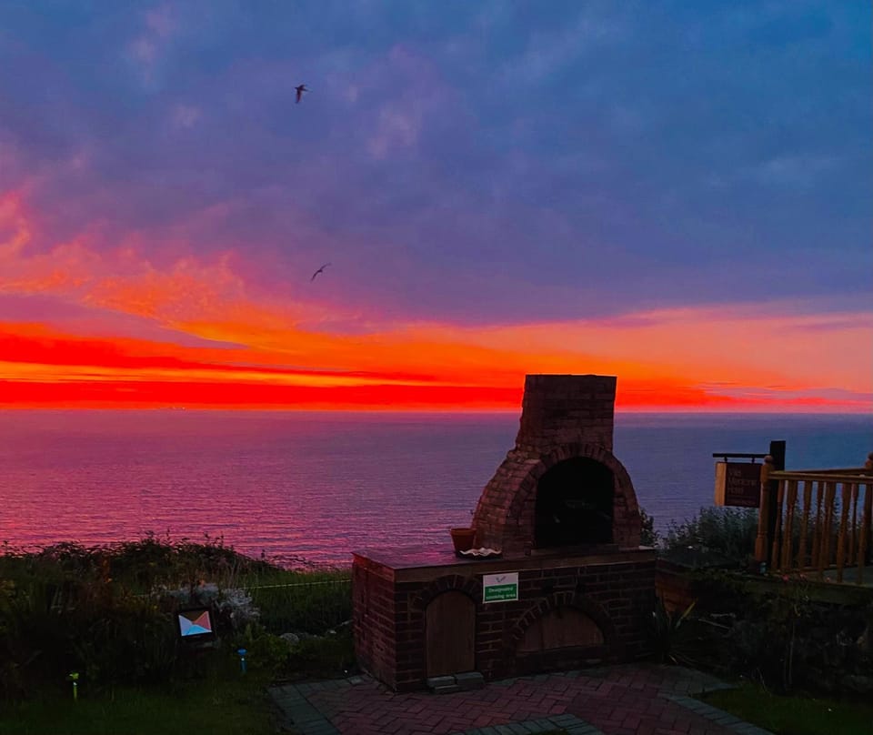 Cliff Top Apartment 3 Bedroom Apartment in Shanklin