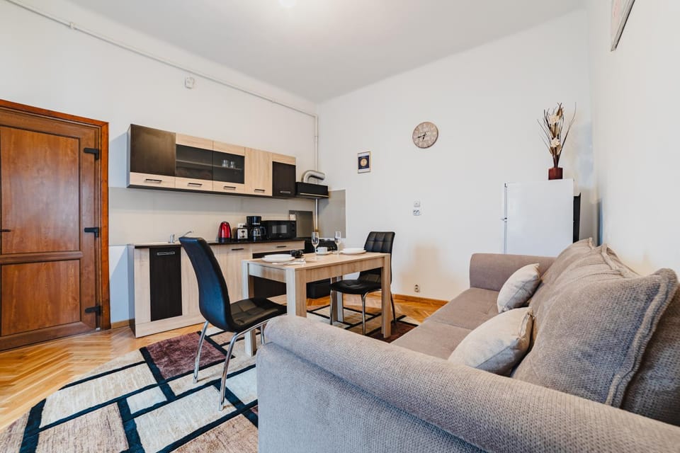 Coffee/tea facilities, Kitchen or kitchenette, Living room, Seating area, Dining area, minibar, pet friendly, stove, toaster, kitchen