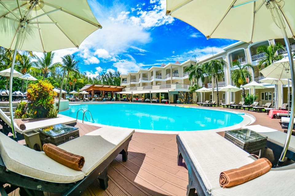 Property building, Swimming pool
