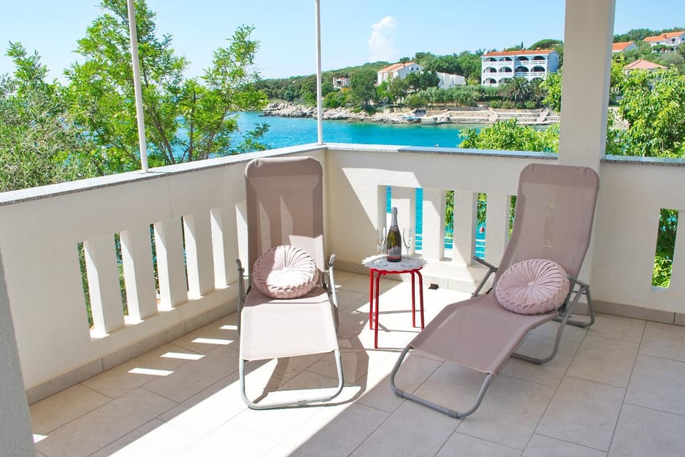 View (from property/room), Balcony/Terrace, Seating area, sunbed