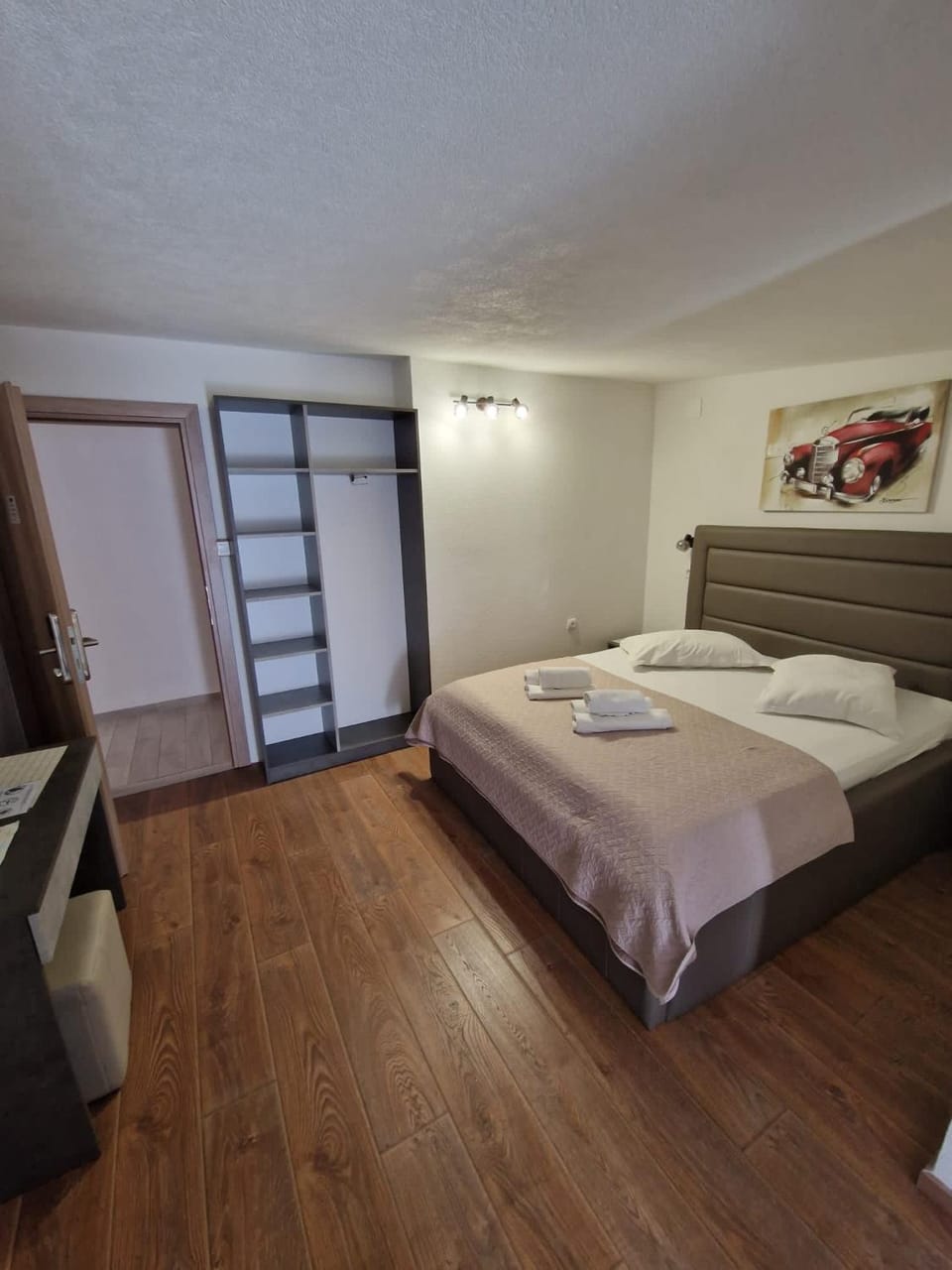 Apartments Petrović Apartment in Makarska