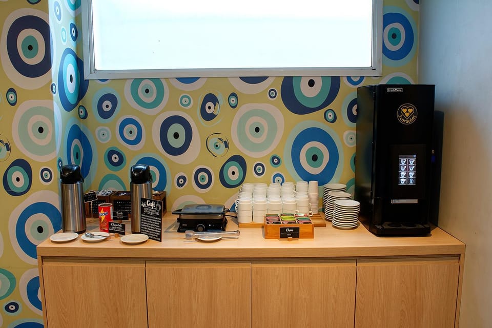 Coffee/tea facilities