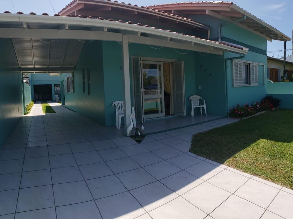 Residência Moretto House in State of Santa Catarina