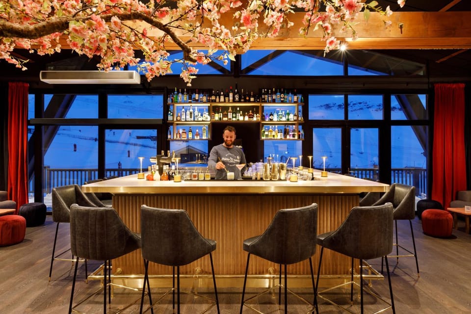 Lounge or bar