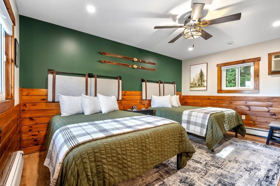 Bed, Photo of the whole room, Bedroom