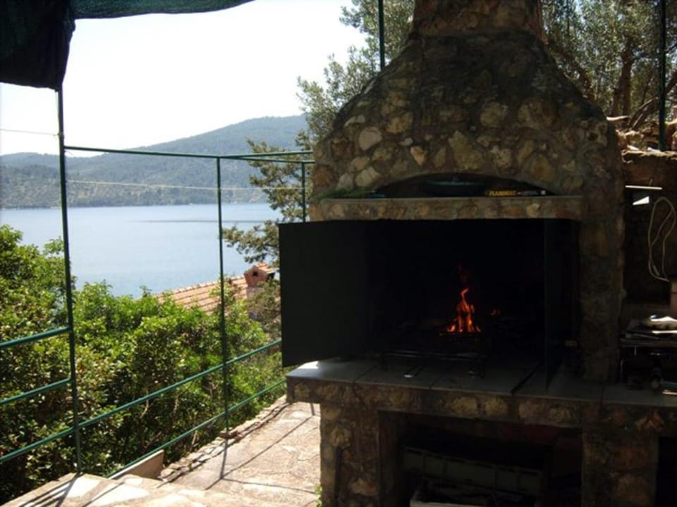 Location, children, Family