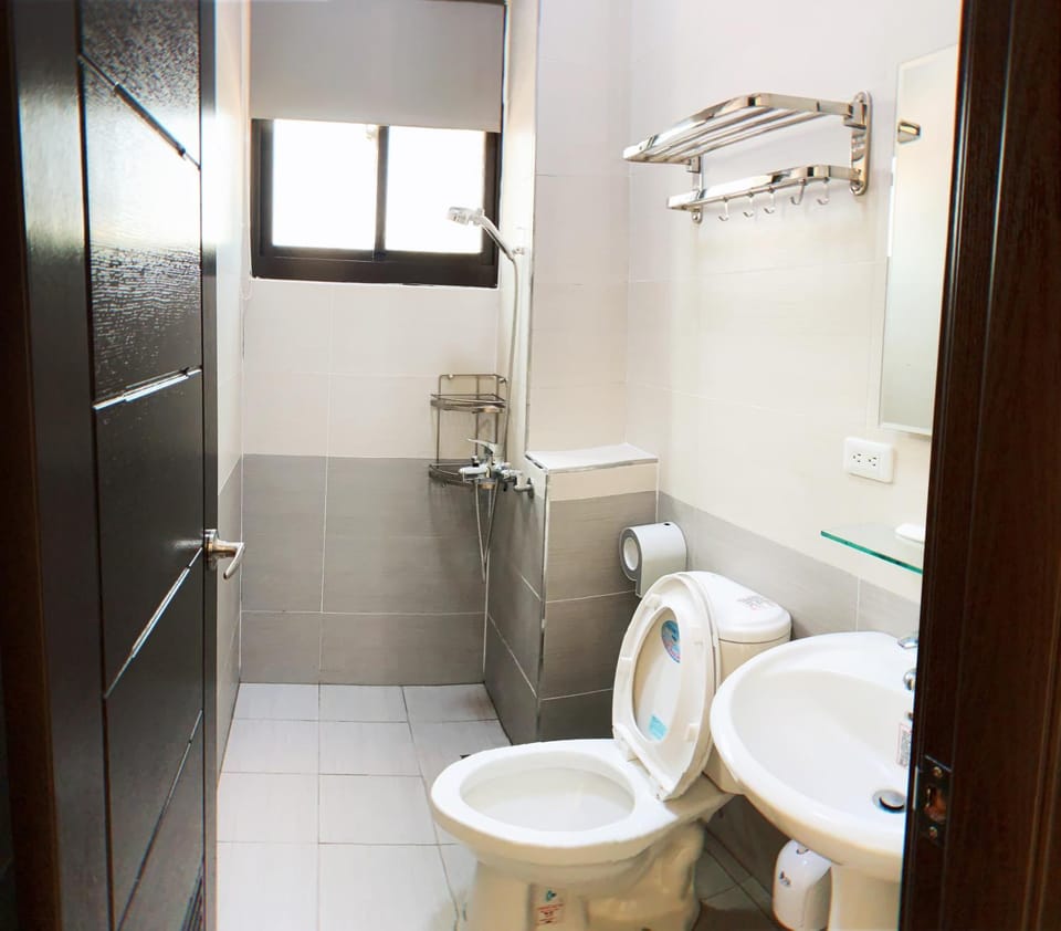 Toilet, Bathroom
