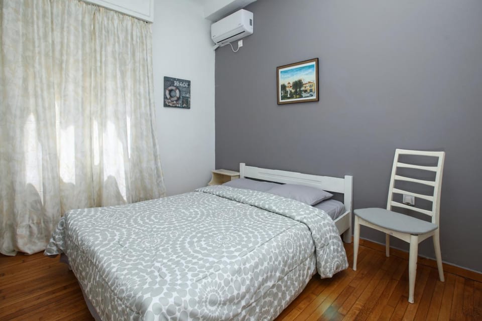 Cozy apartment in the best area in Athens center near metro station and hospitals Apartment in Athens