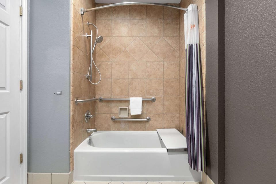 Bathroom, acessibility