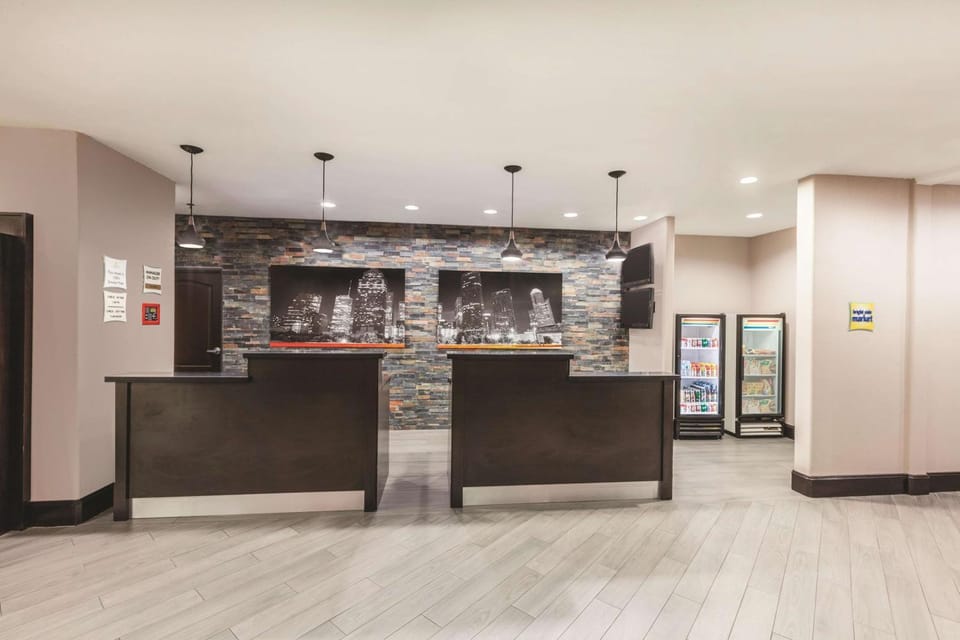 Lobby or reception, On site