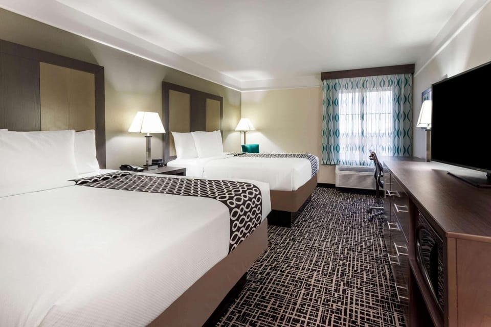 Photo of the whole room, On site