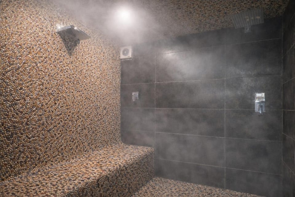 Entire Loft in Via Margutta 2BR -2BA Private steam bath Inside The loft Apartment in Rome