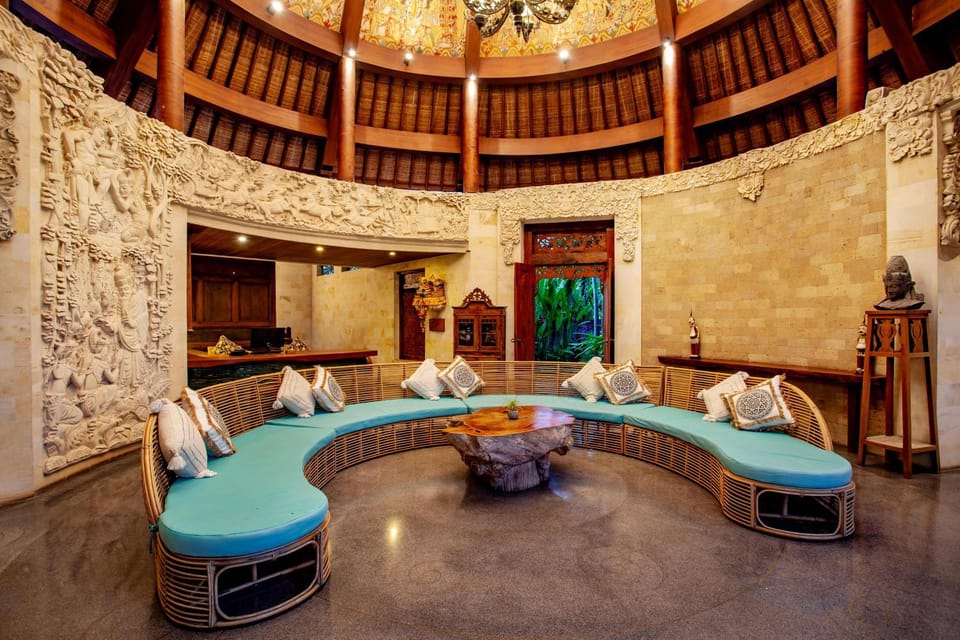 Lobby or reception, Internal: Not applicable to any particular room